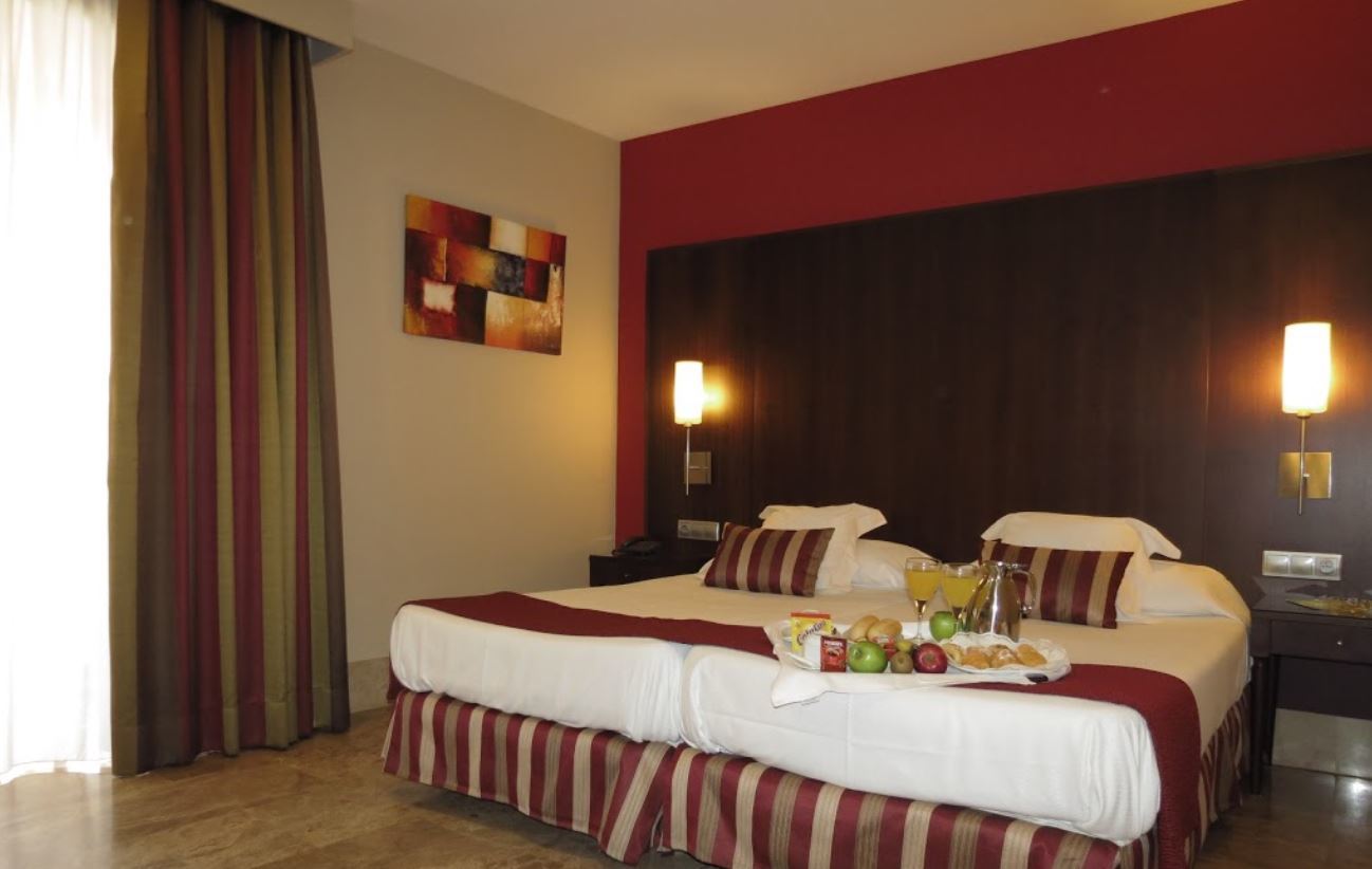 Hotel Boutique Atrio 4*